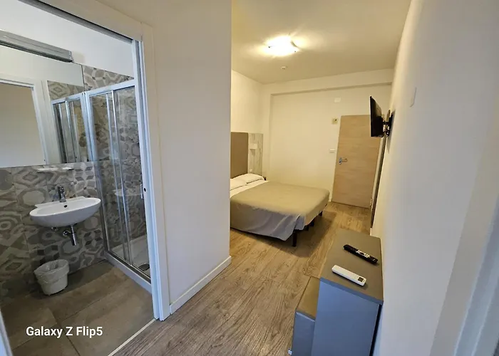 Annalisa 3* ריצ'יונה